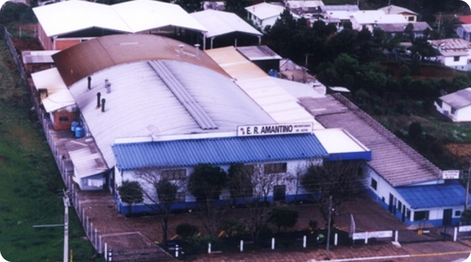 Vista aérea da fábrica